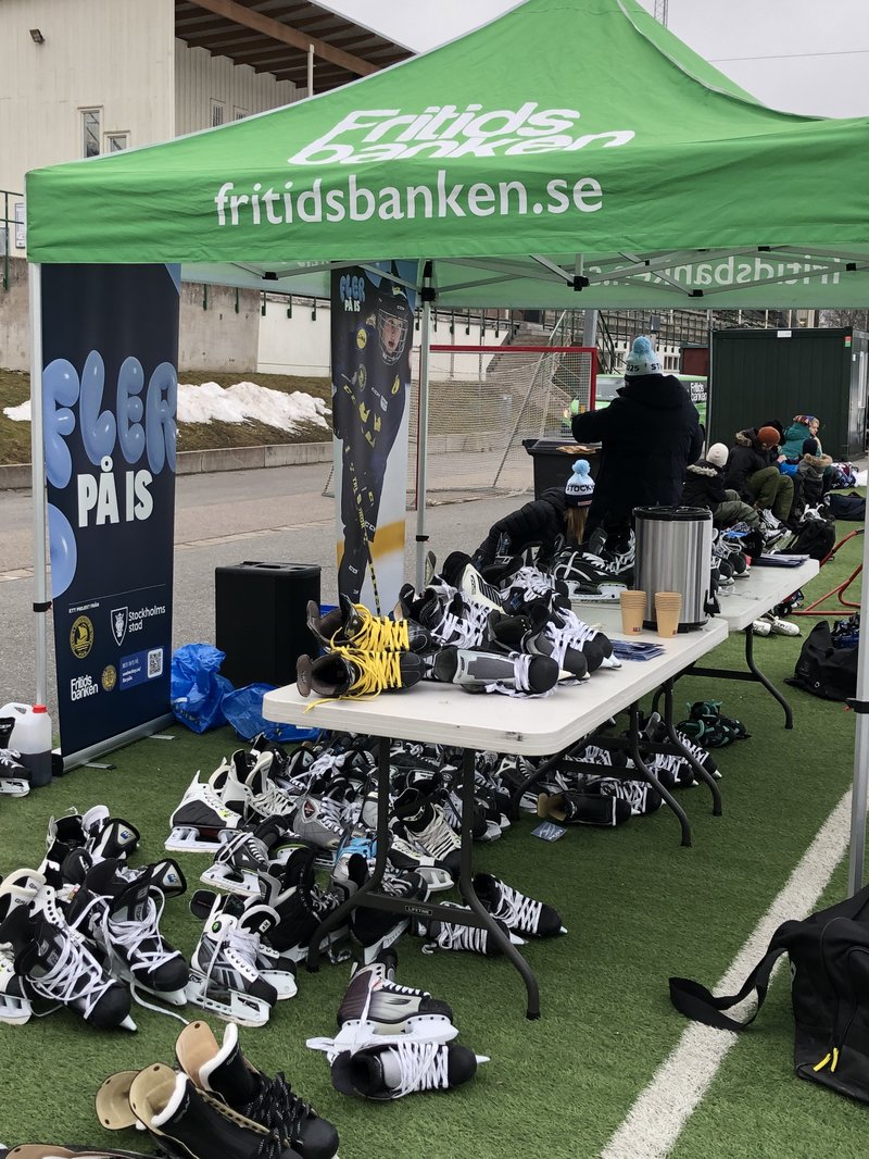 Låneskridskor fritidsbanken
